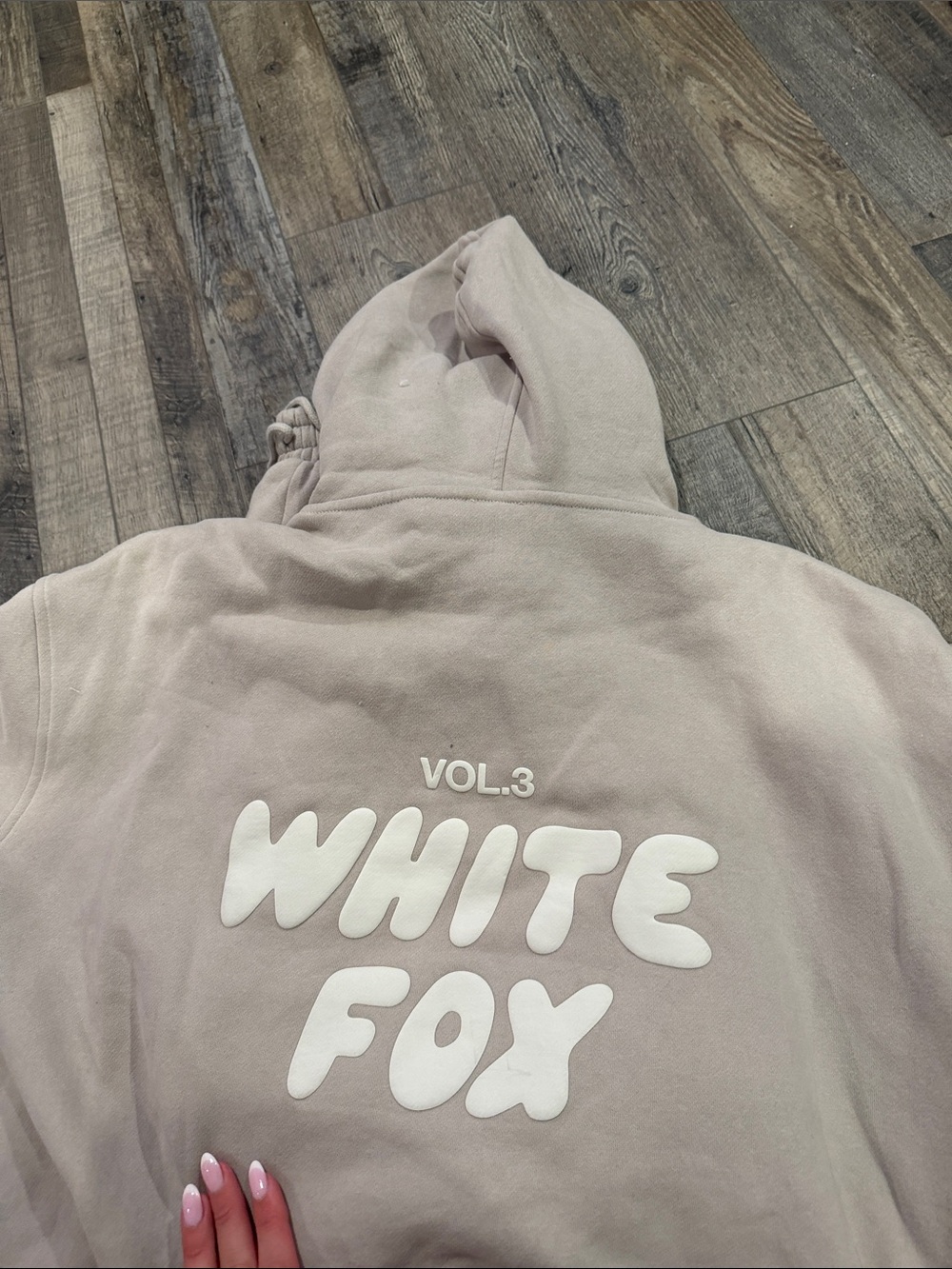 Women’s White Fox set! SELLING TOGETHER - Picture 4 of 4